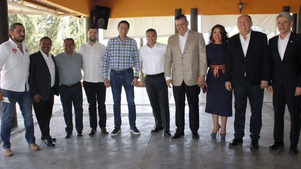 Reunión PRI PAN y PRD