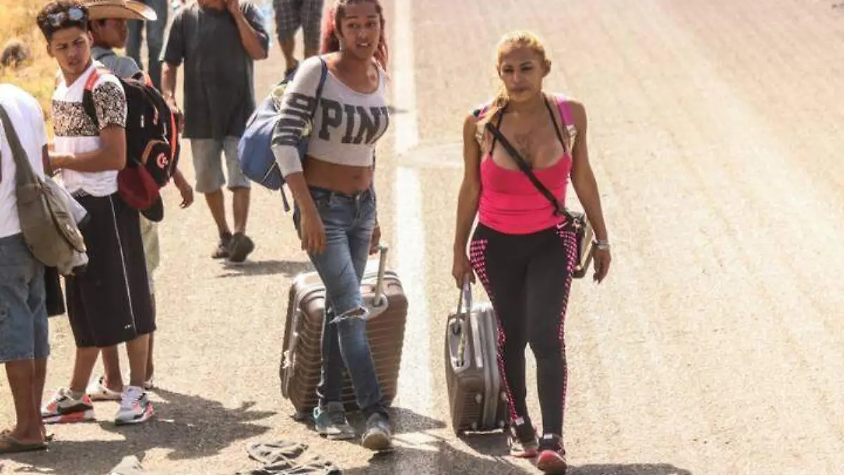 ROBERTO HERNANDEZ - EL SOL DE MEXICO - migrantes LGBT 5