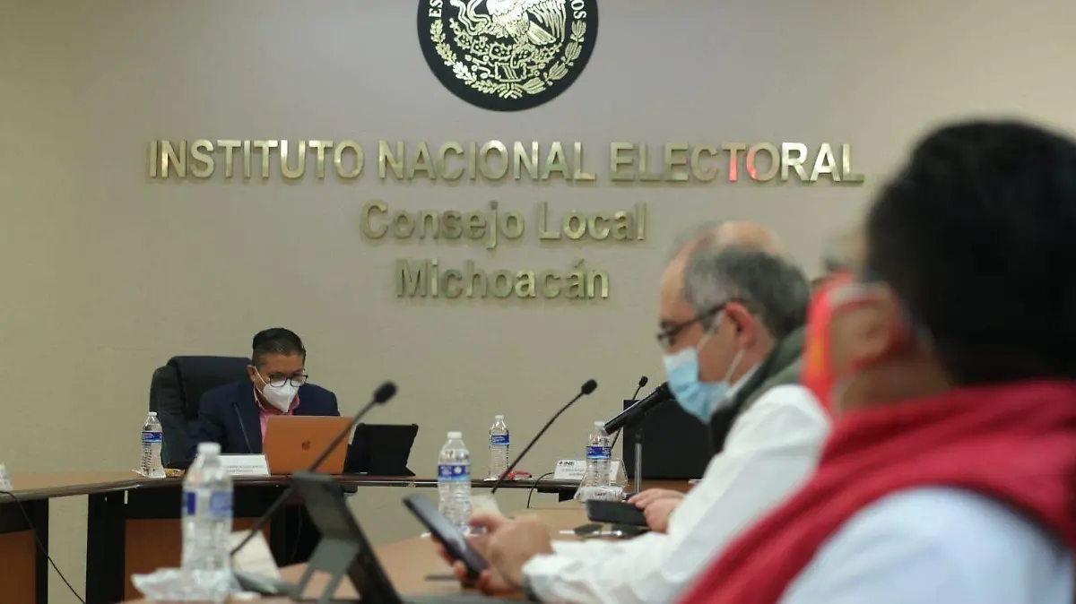 INE sesiones Revocación Mandato