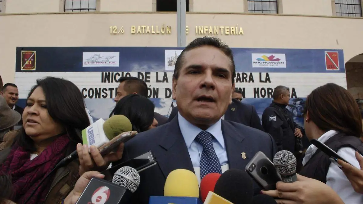 thumbnail_silvano aureoles conejo (LMO) (37)