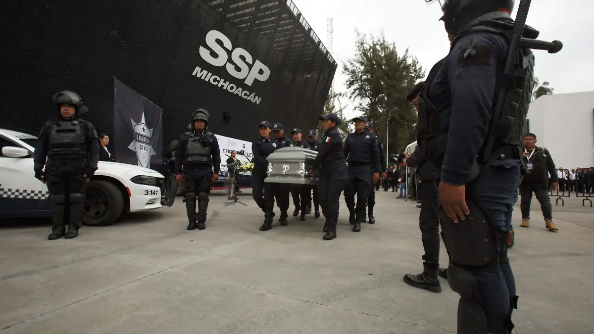 POLICIAS LA RUANA_AJO (1)