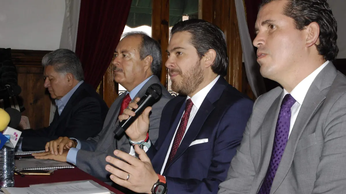 0611 Grupo parlam PRI