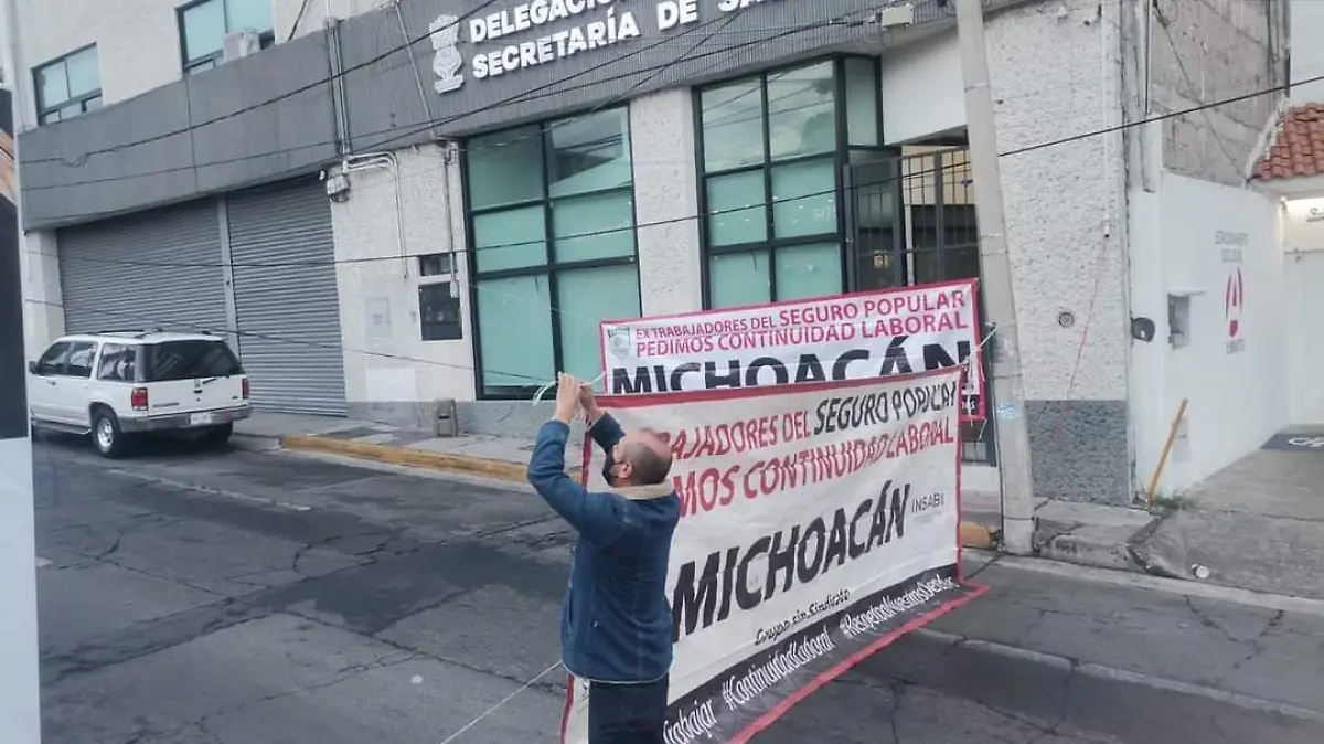 SEGURO POPULAR HUELGA