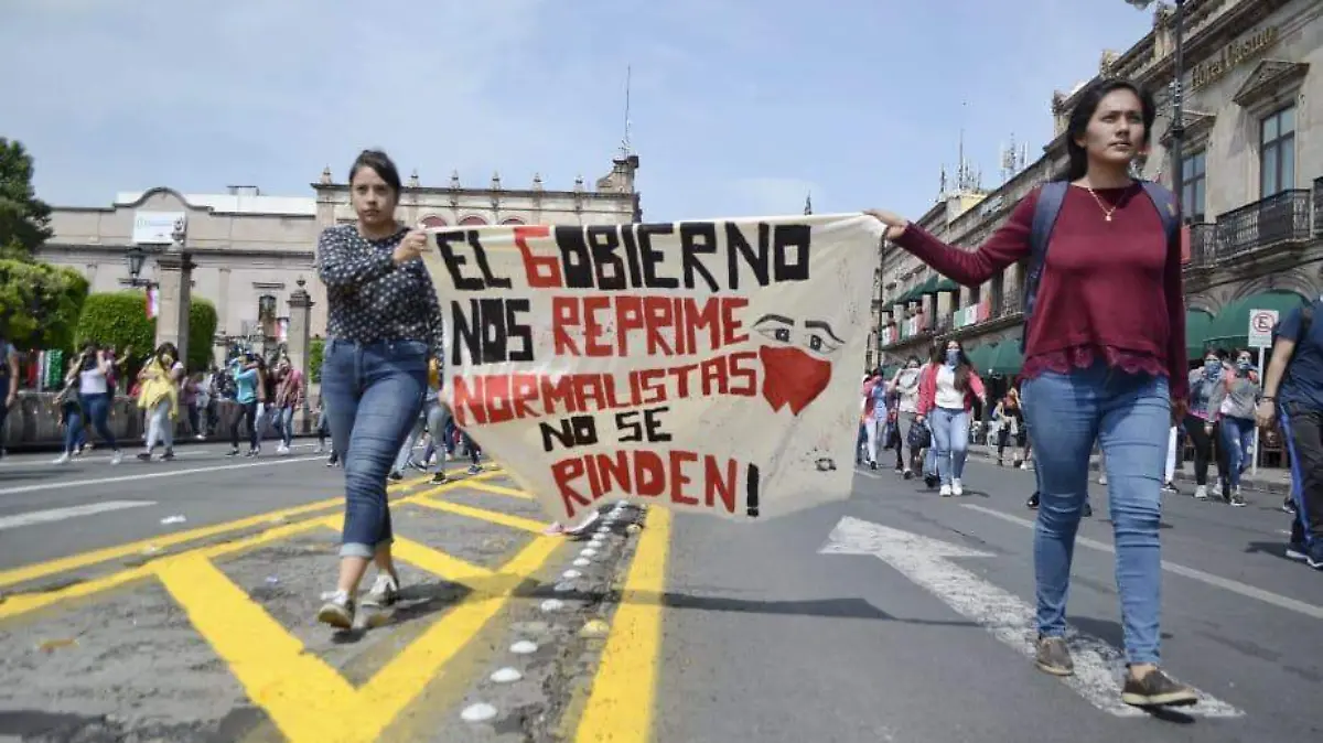 Normalistas 1