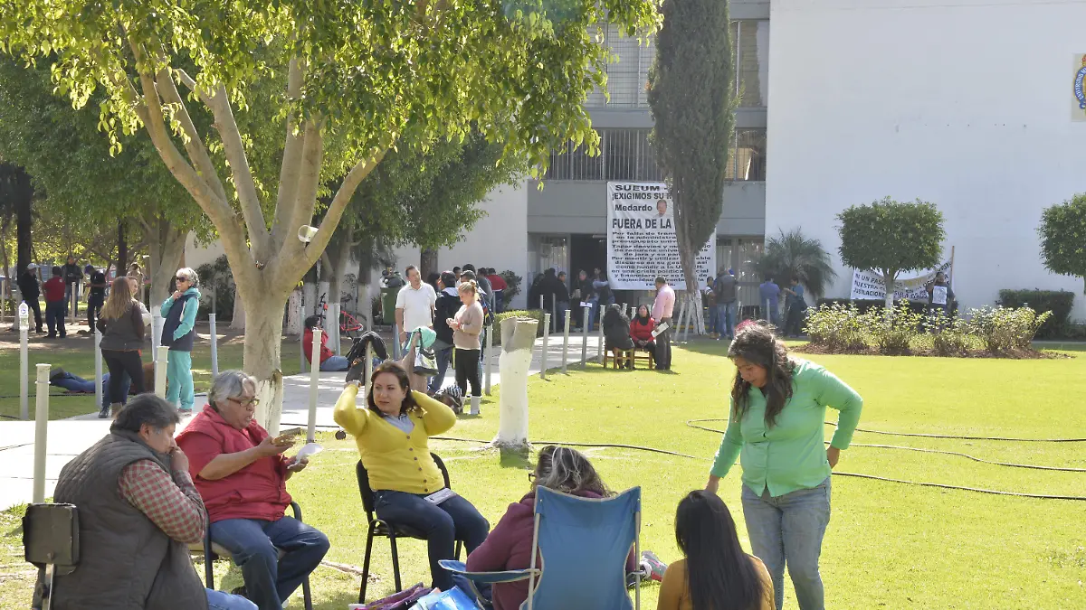 sueum-rectoria-FOT-LAZARO-_DSC5880-3