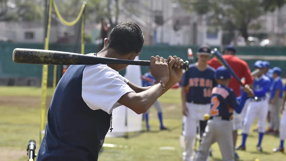 Academia Beisbol (ARCHIVO) (2)
