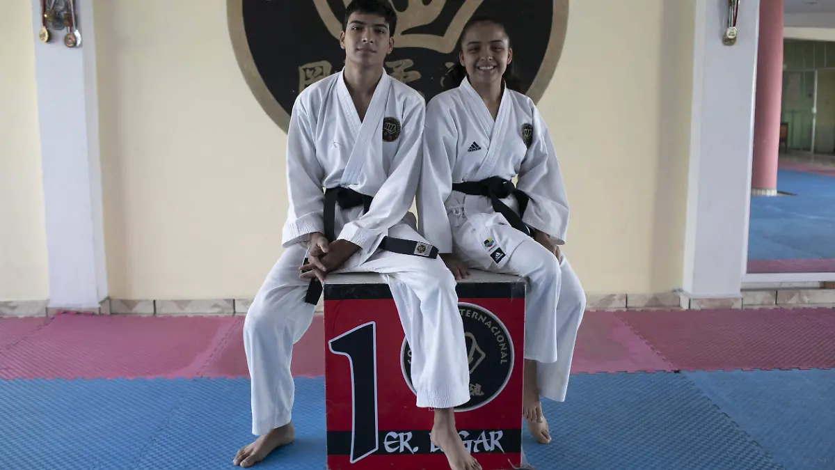 pamela kevin rendlon zavala-IAV-9