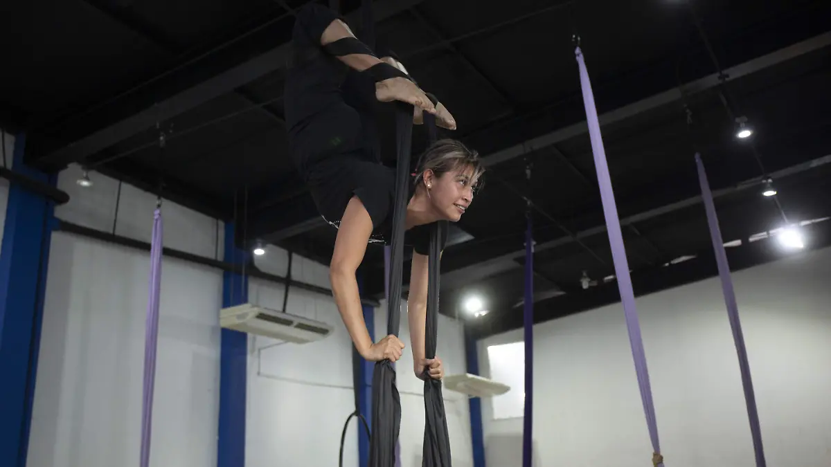 DANZA AEREA ANNA LOPEZ IAV