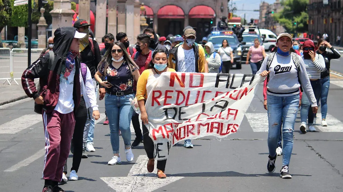 Normalistas (6)