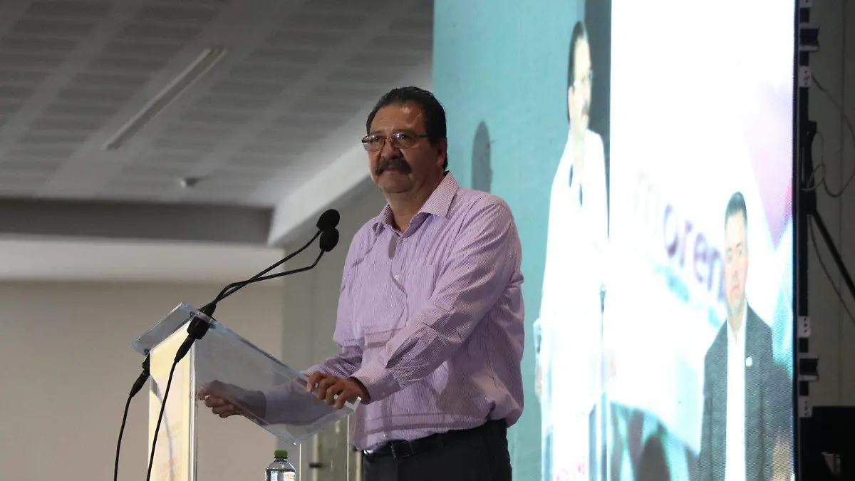 Reginaldo Sandoval Flores, diputado federal del PT