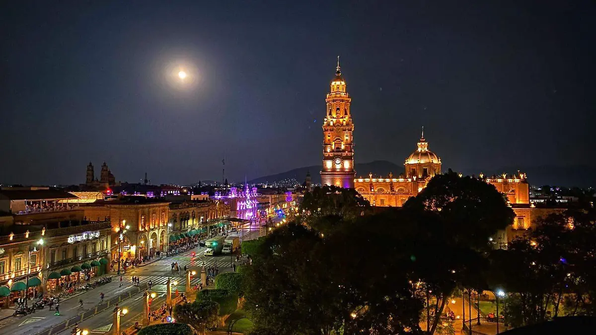 Vista de la Catedral de Morelia