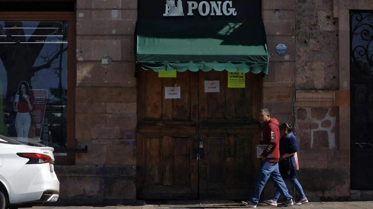 Bar Beer Pong (3)