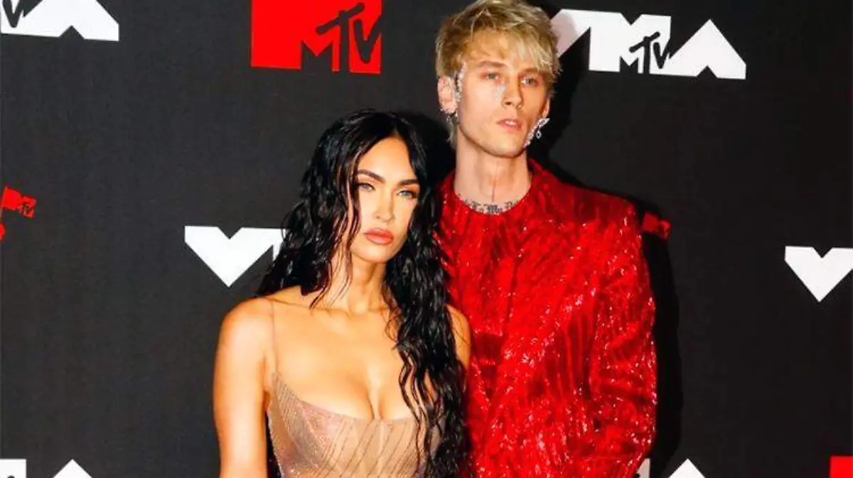 Meghan Fox se compromete con Machine Gun Kelly