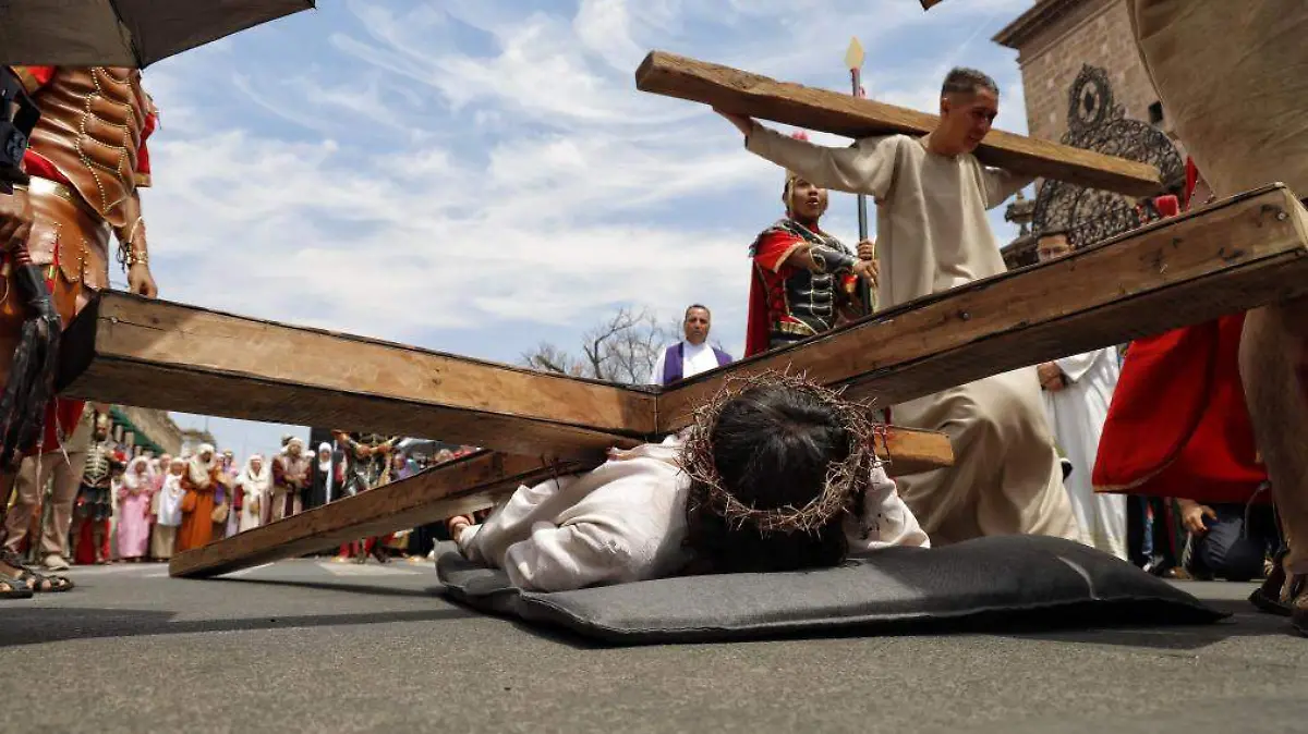 Viacrucis en el centro de Morelia