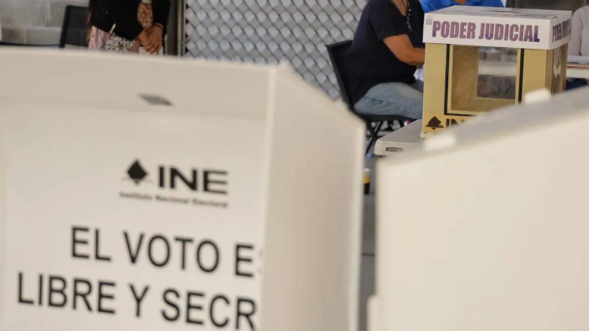 Simulacro de elección al Poder Judicial (4)