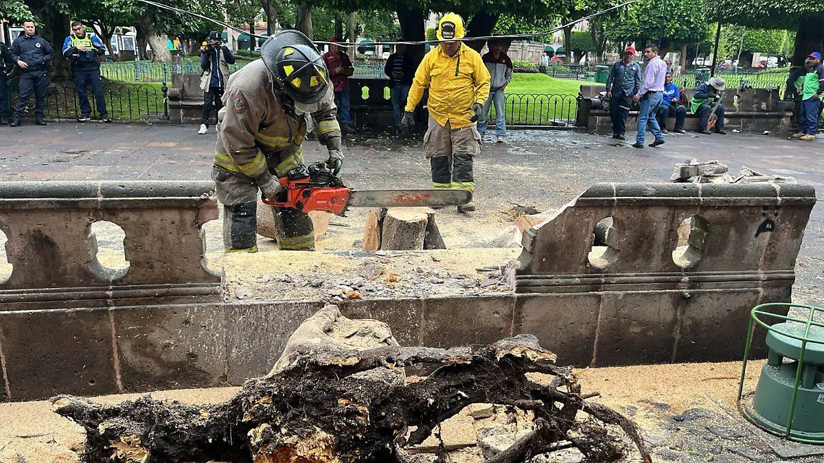 banca plaza de armas