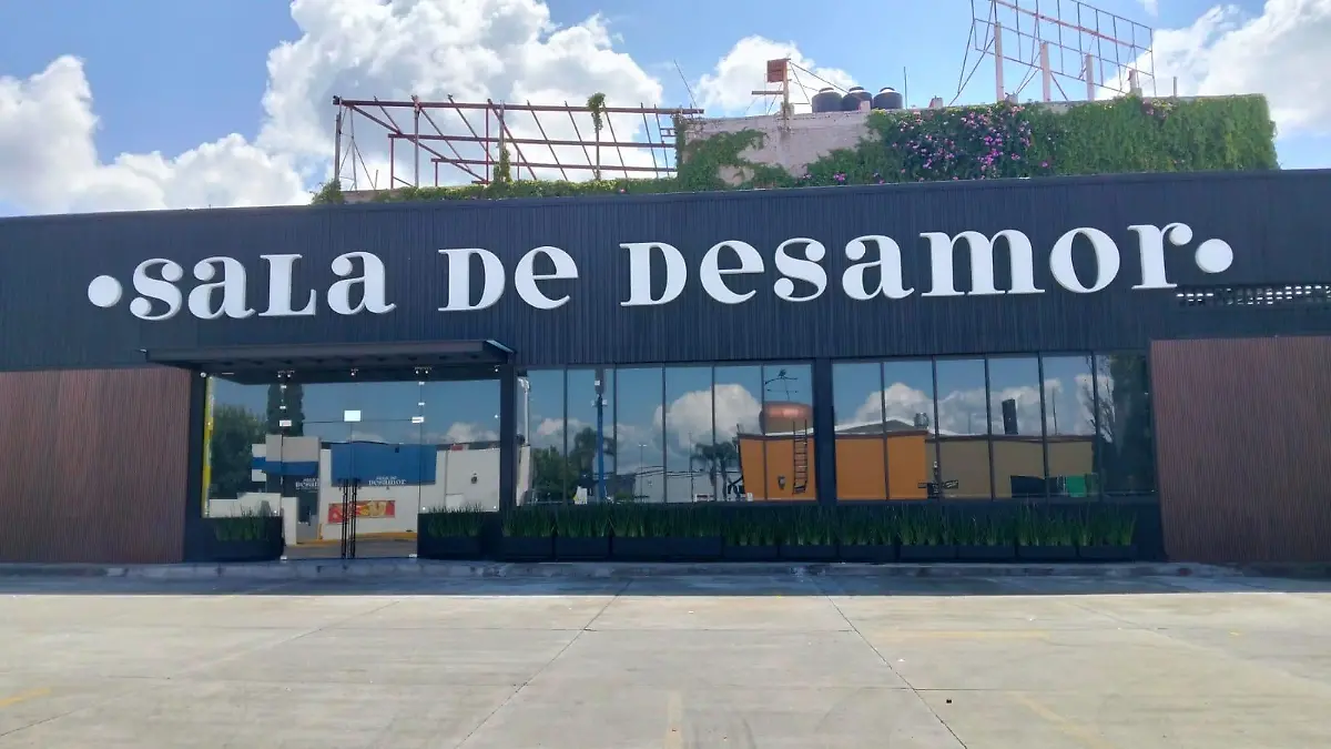 Fachada del bar Sala de Desamor
