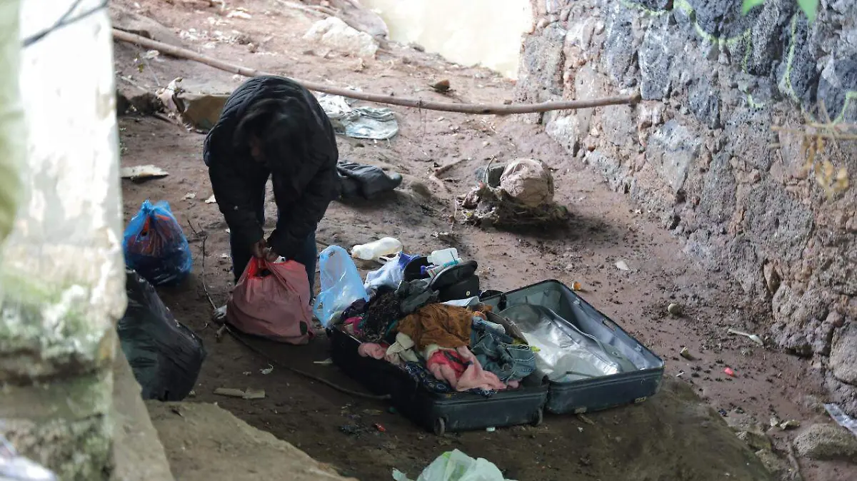 Habitantes en los puentes del rio chiquito (1)