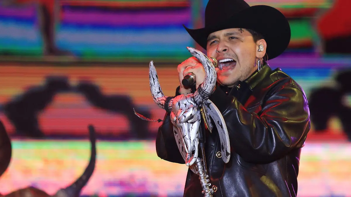 825106_Christian Nodal Feria León_impreso