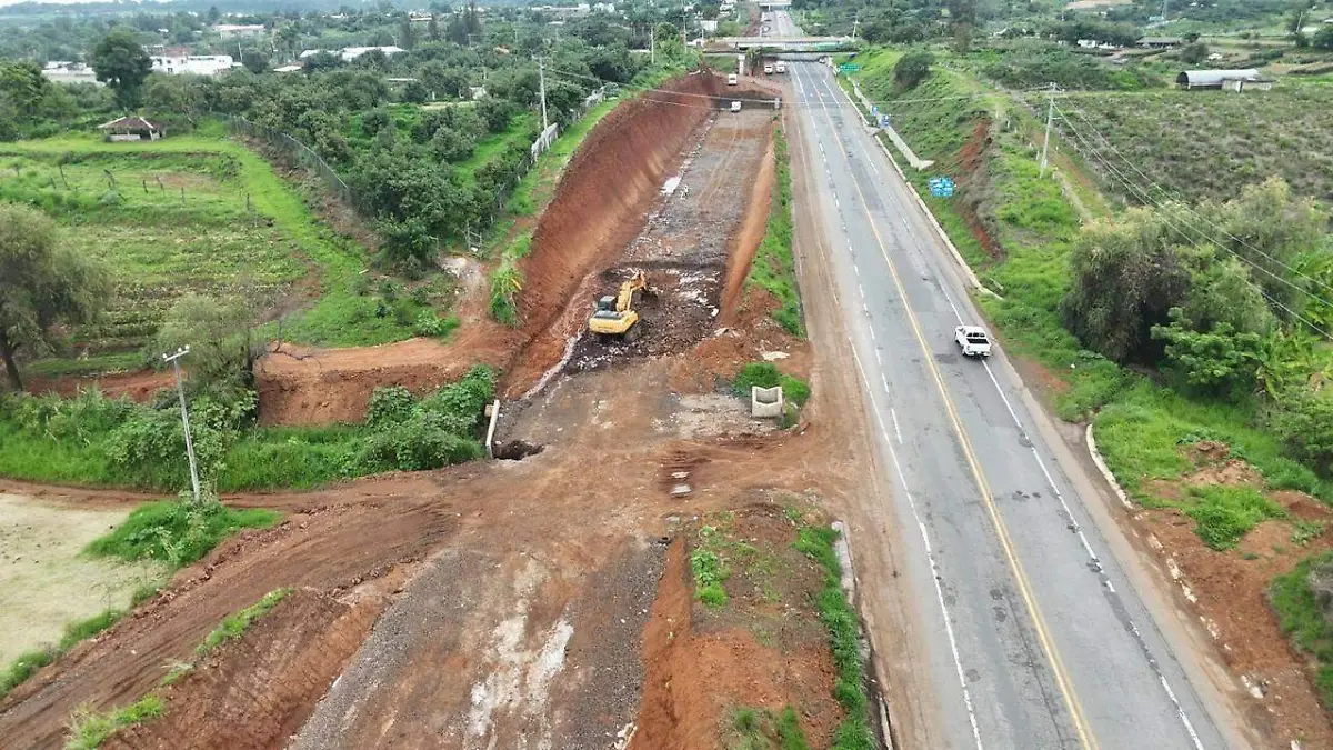 Construcción de la autopista Siglo XXI