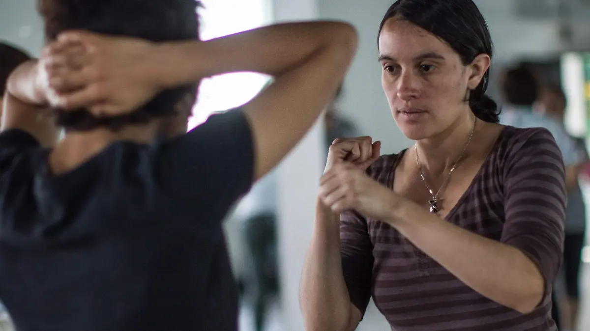 691898_Defensa Personal Mujeres_impreso