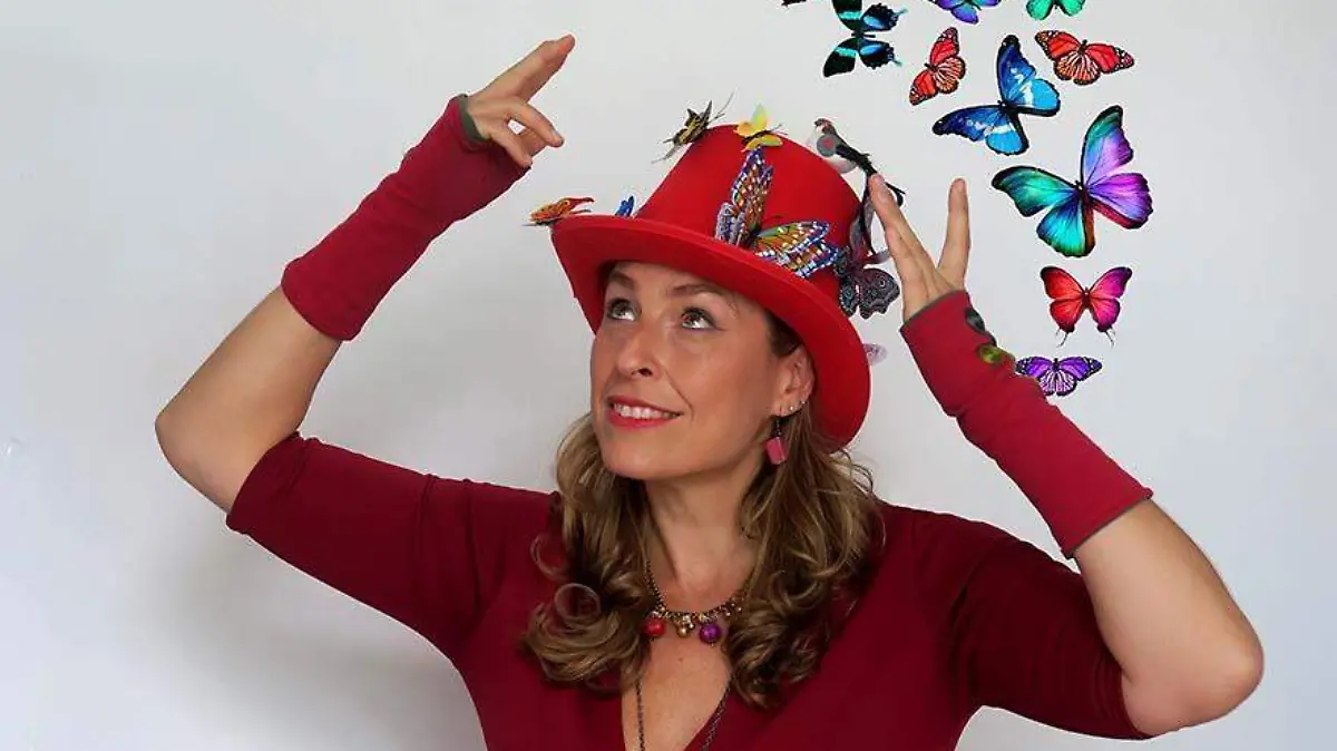 Gracia-Iglesias-con-mariposas