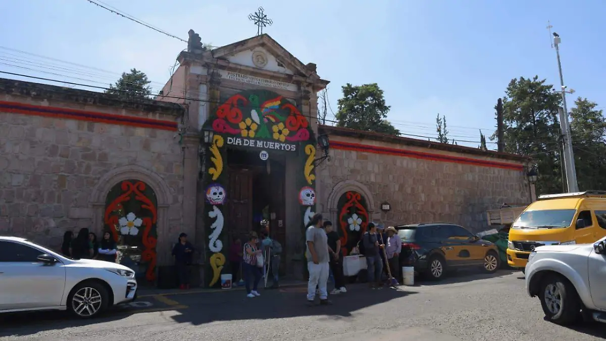 WhatsApp Image 2025-11-01 at 13.12.39 (1)