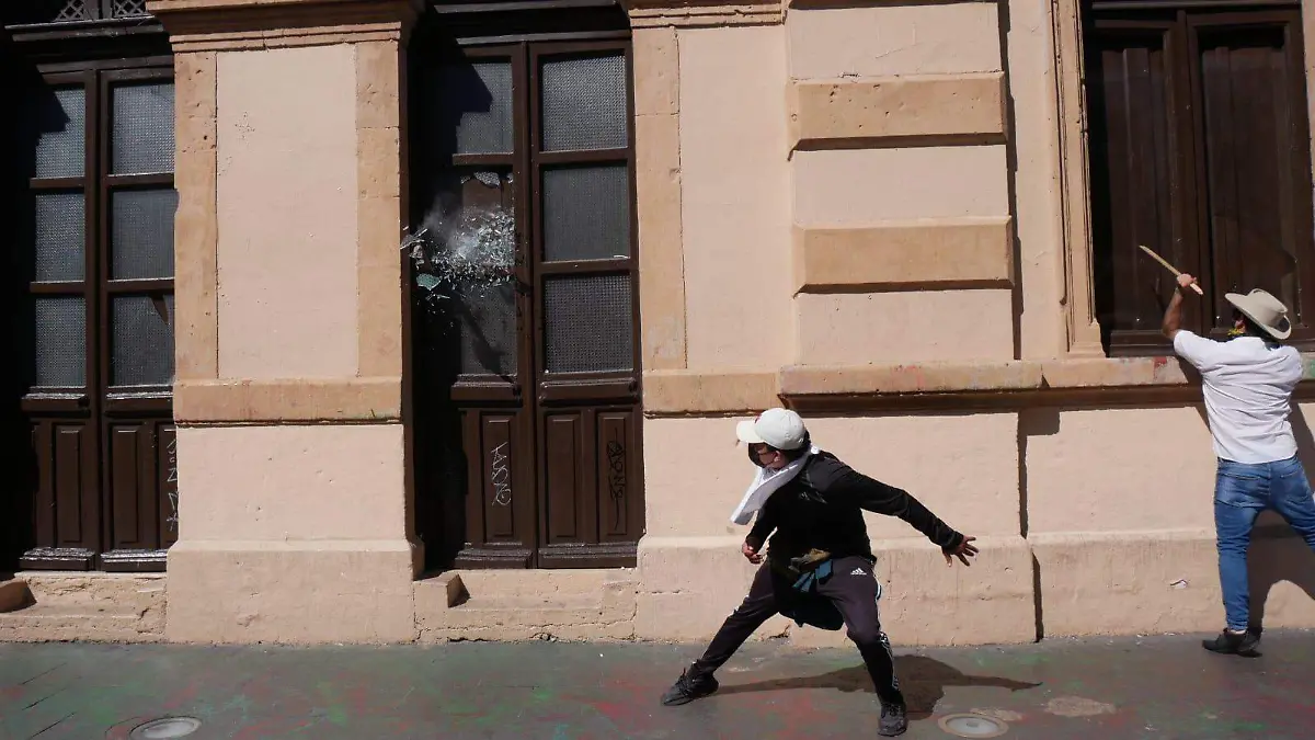 WhatsApp Image 2025-11-03 at 14.39.33 (2)