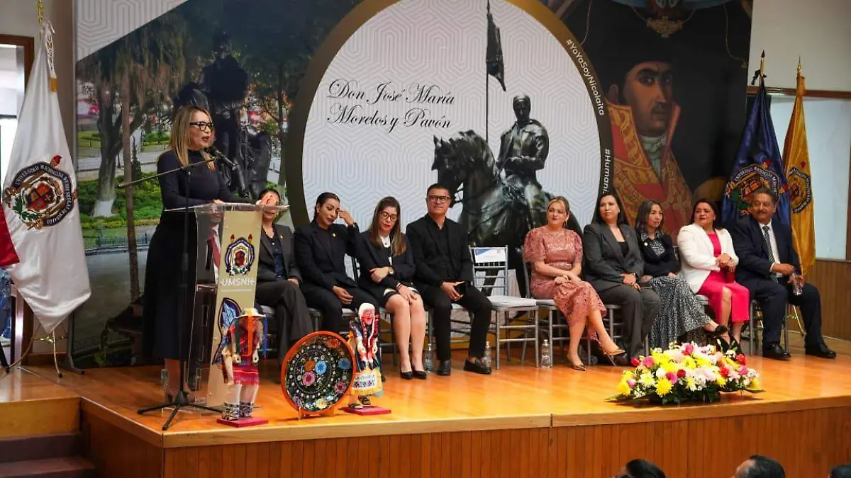 Autoridades educativas de la UMSNH