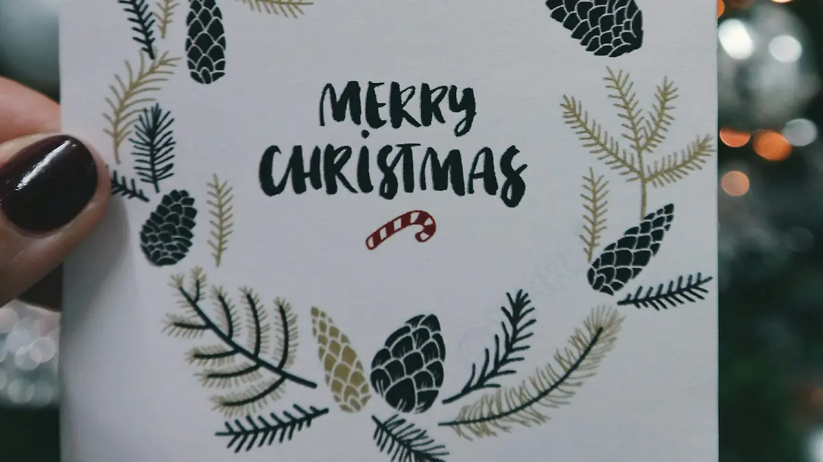 pexels-brigitte-tohm-36757-263877