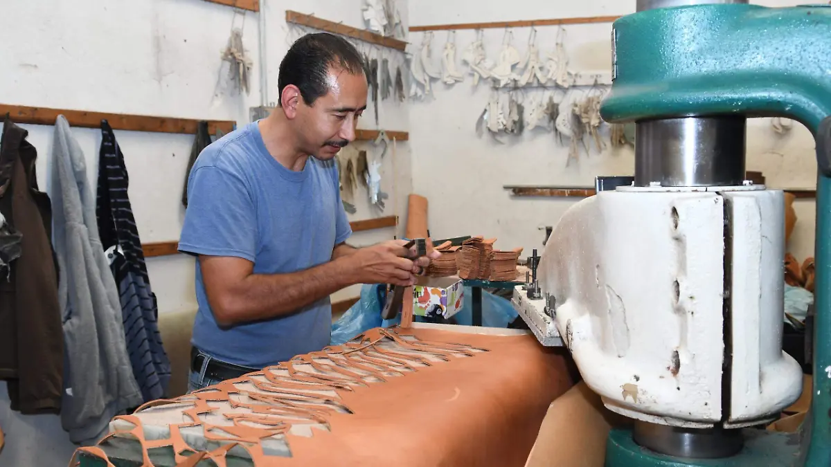 trabajador maquinaria
