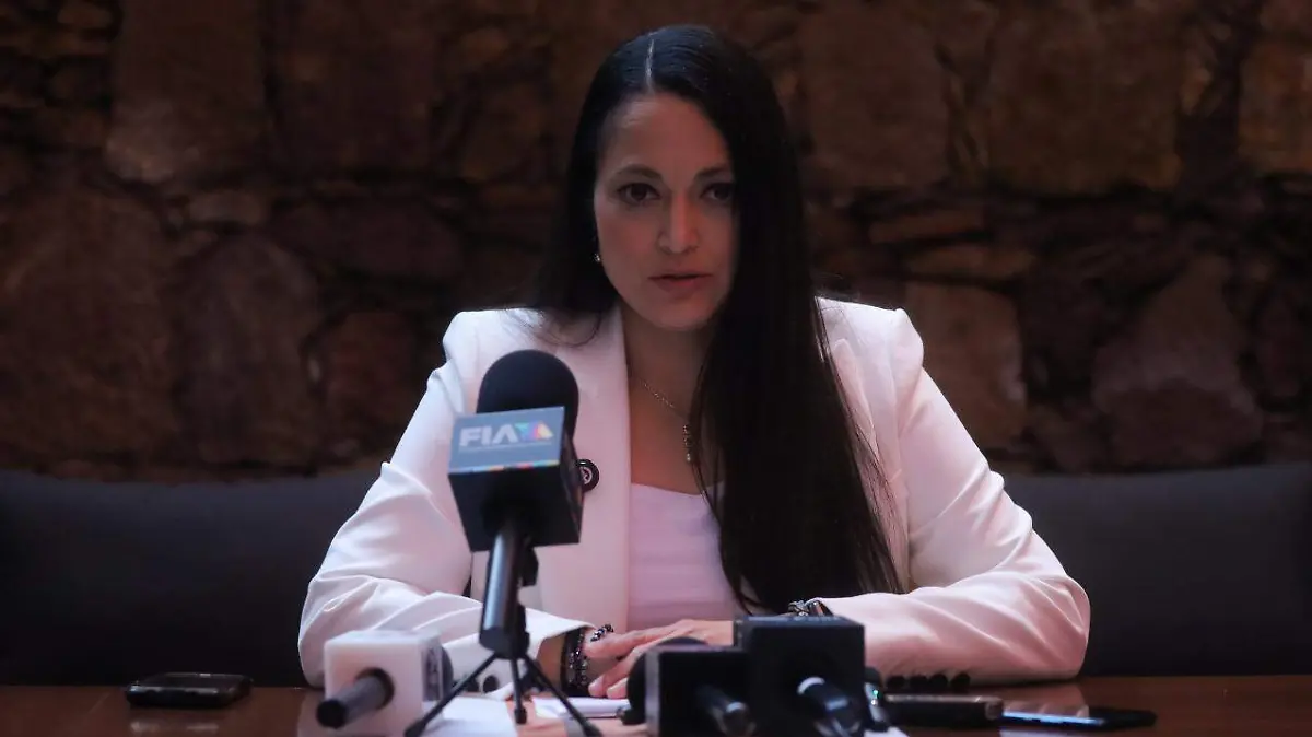 Ameli Gissel Navarro (5)