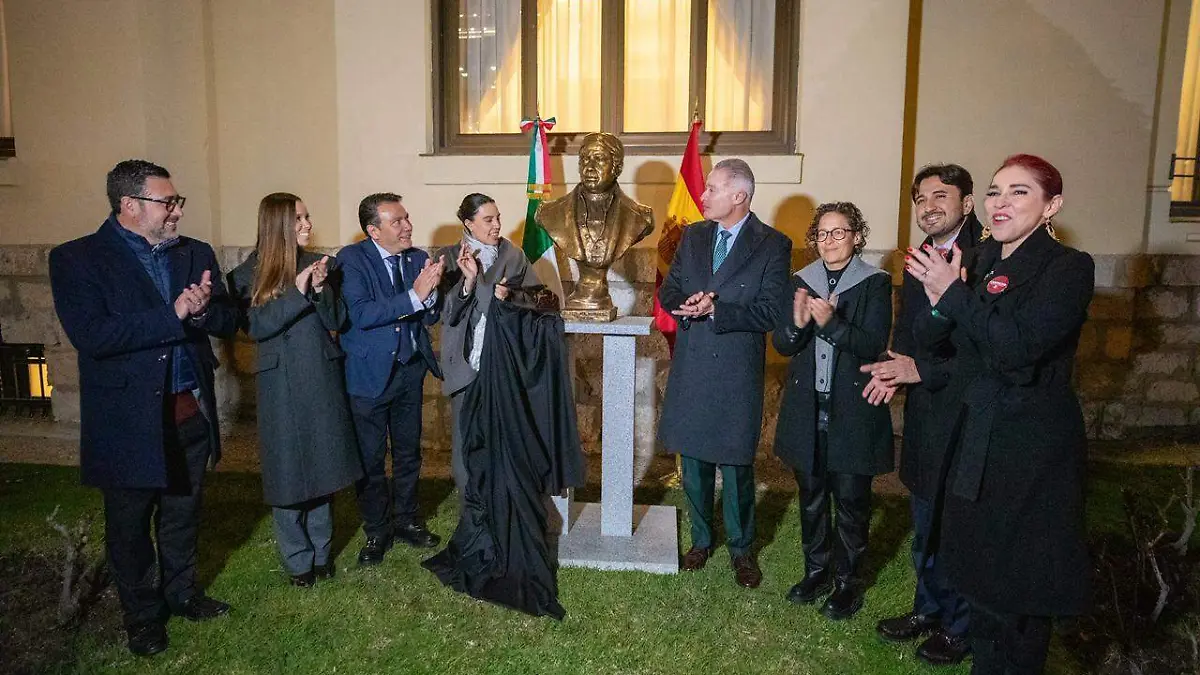 busto morelos embajada mexico españa