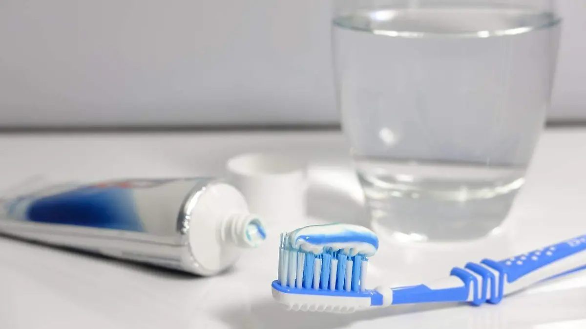 bru-no-toothpaste-3067570_1280