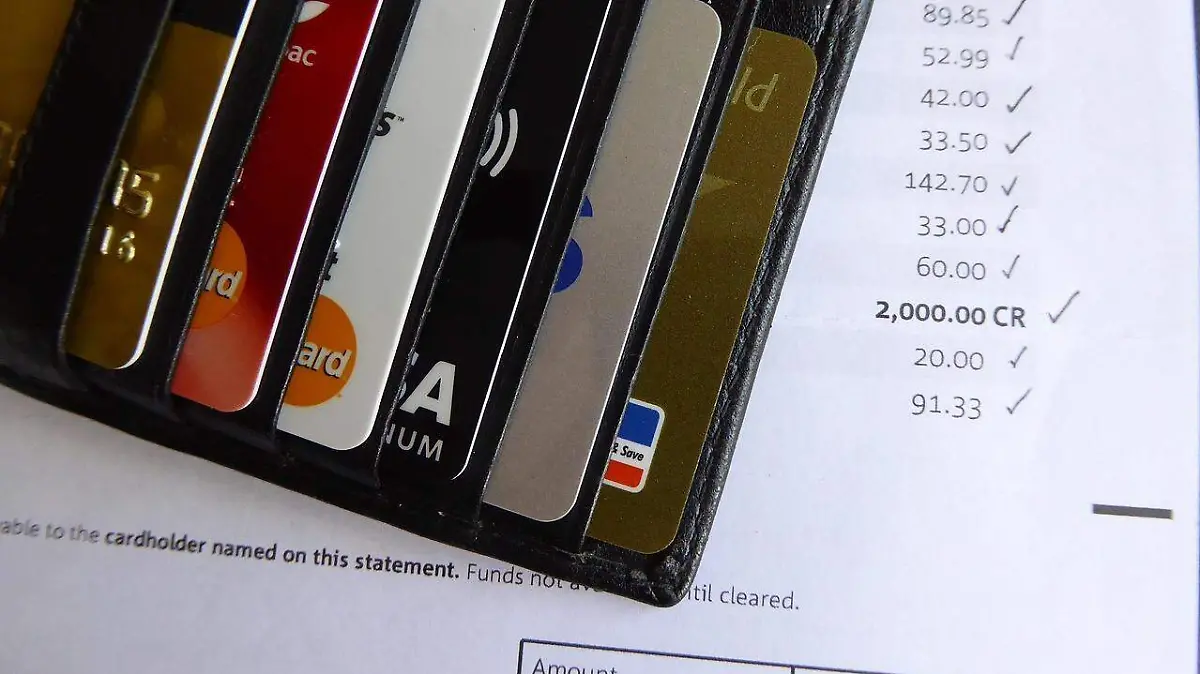 lcb-credit-card-1104961_1280