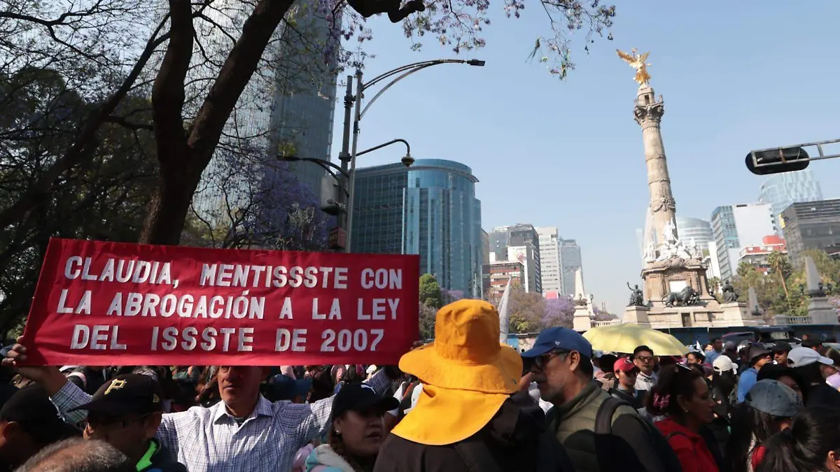 Marcha nacional de la CNTE en CDMX