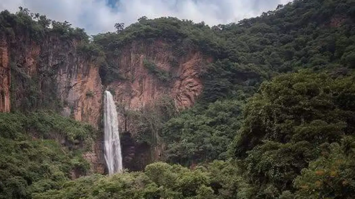 Cascada El Salto de Enandio