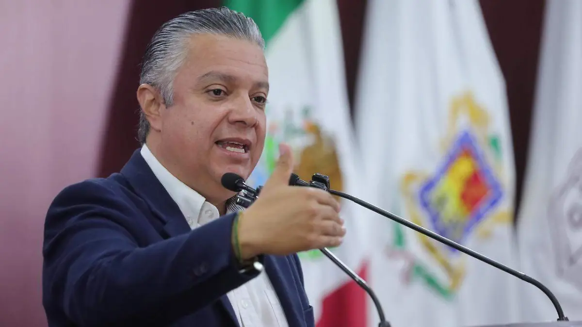 Luis Navarro (2)