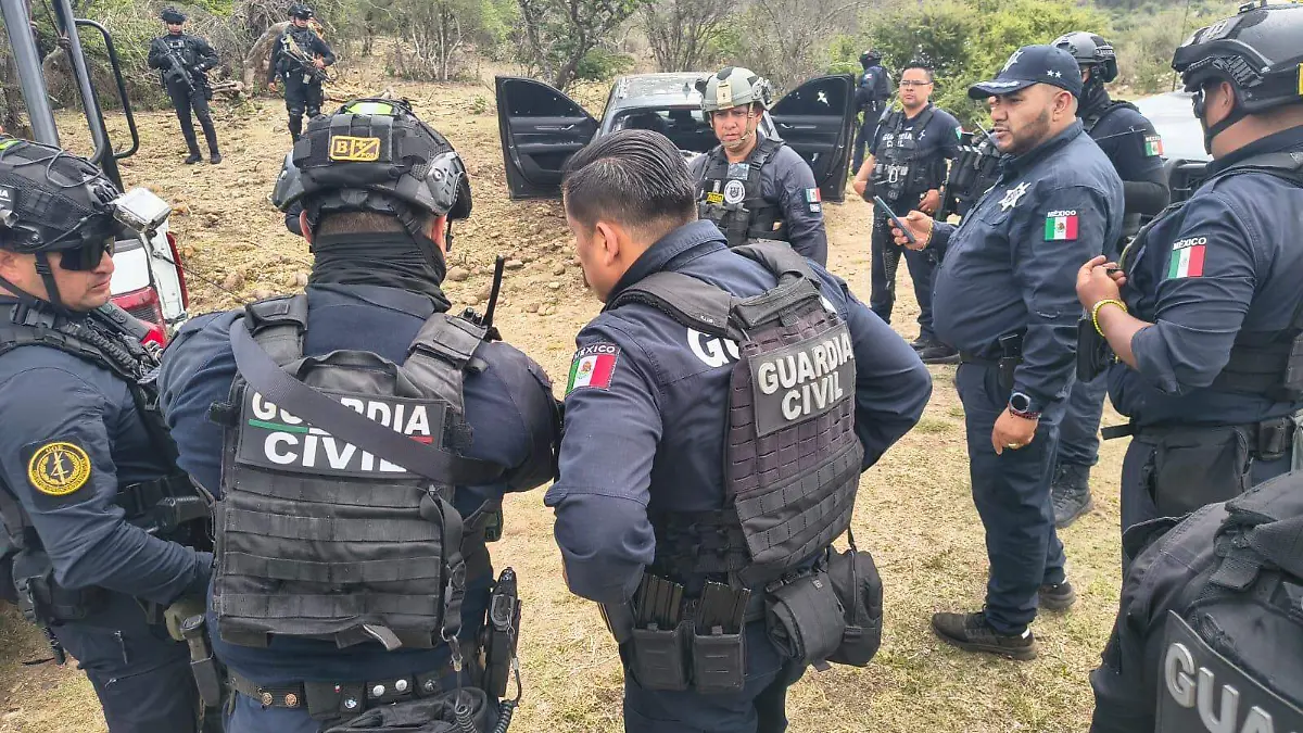 Guardia Civil en predio rural