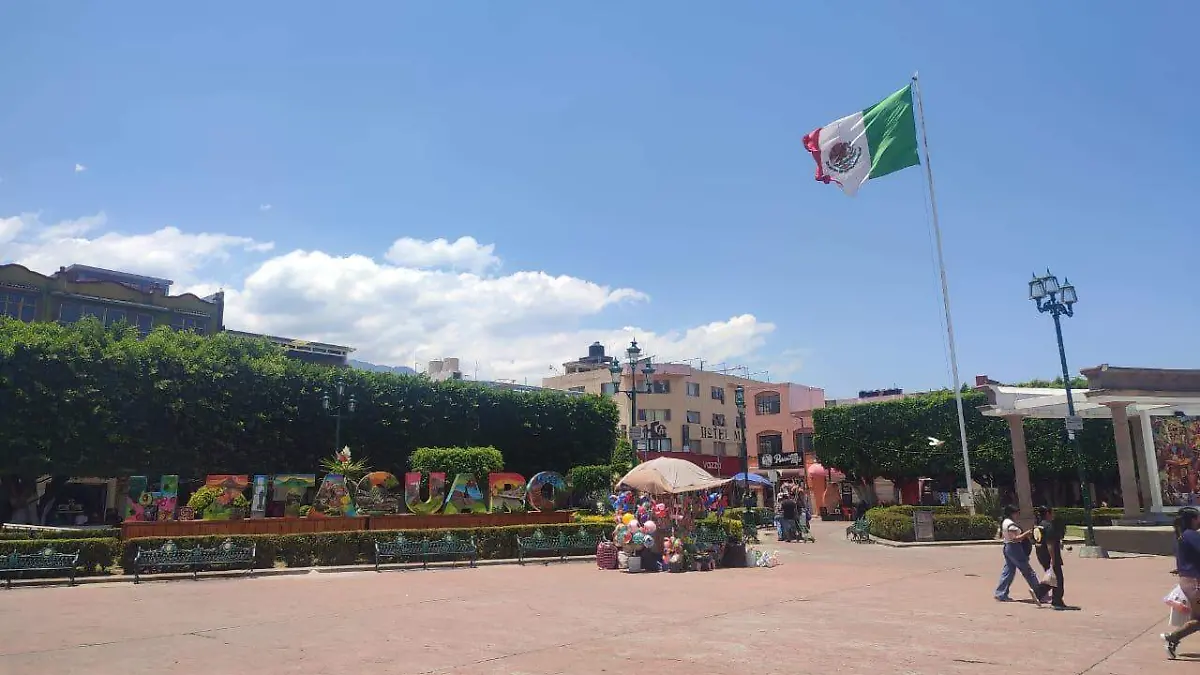 plaza zitacuaro