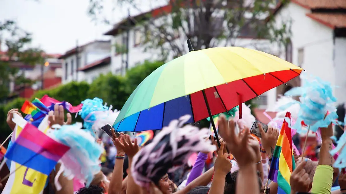 marcha lgbt uruapan