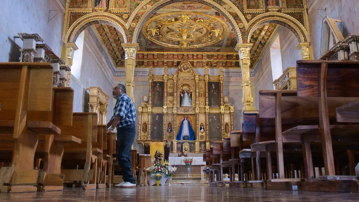 Templo Santa María Huiramangaro (7)
