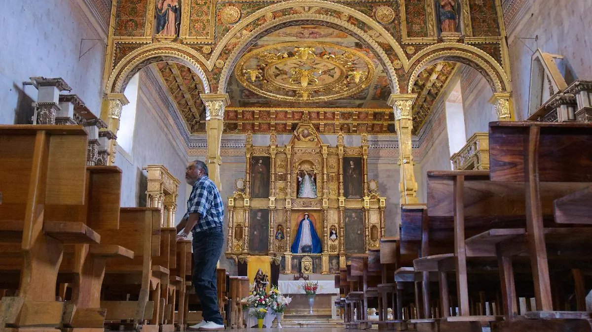 Templo Santa María Huiramangaro (7)