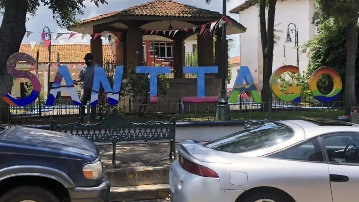 Letrero de Santiago Undameo