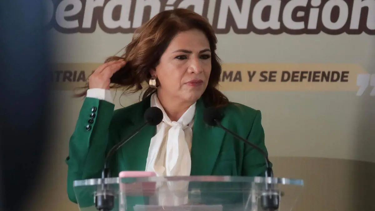 Fabiola Alanis (2)