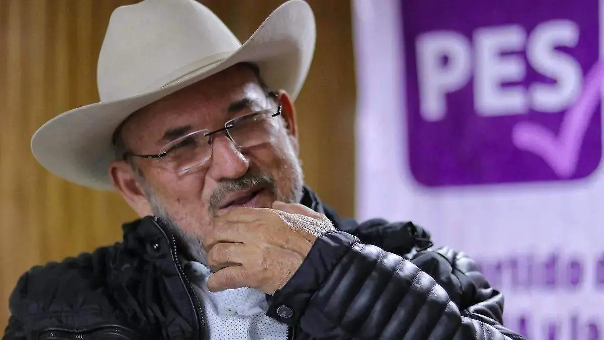 hipolito mora autodefensa