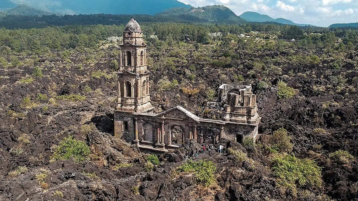 antiguo templo san juan parangaricutiro 3