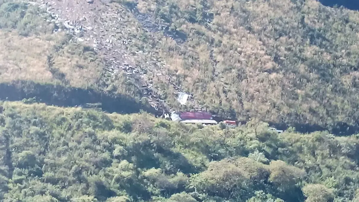 9b6fcd95-018e-42d4-9a77-f6fb2a537a09