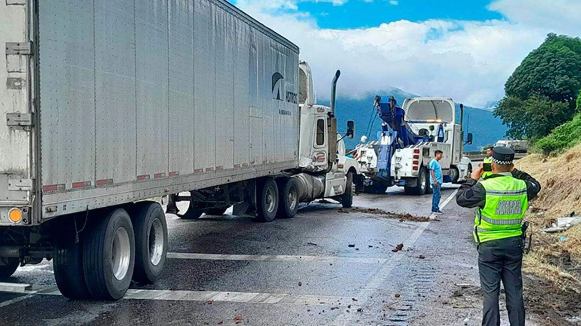 Accidentes-en-La-Choza-cerca-de-Nogales