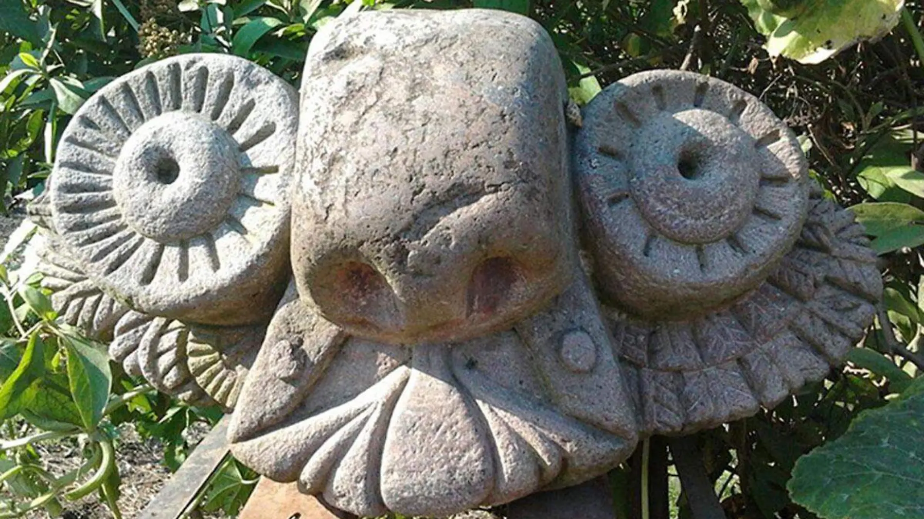 Escultura-en-piedra-del-Museo-Teofilo-Reyes-en-Nogales-Veracruz